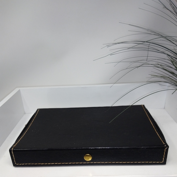 Vintage Sheffield England Crown Crest Steak Knives - Picture 5 of 6